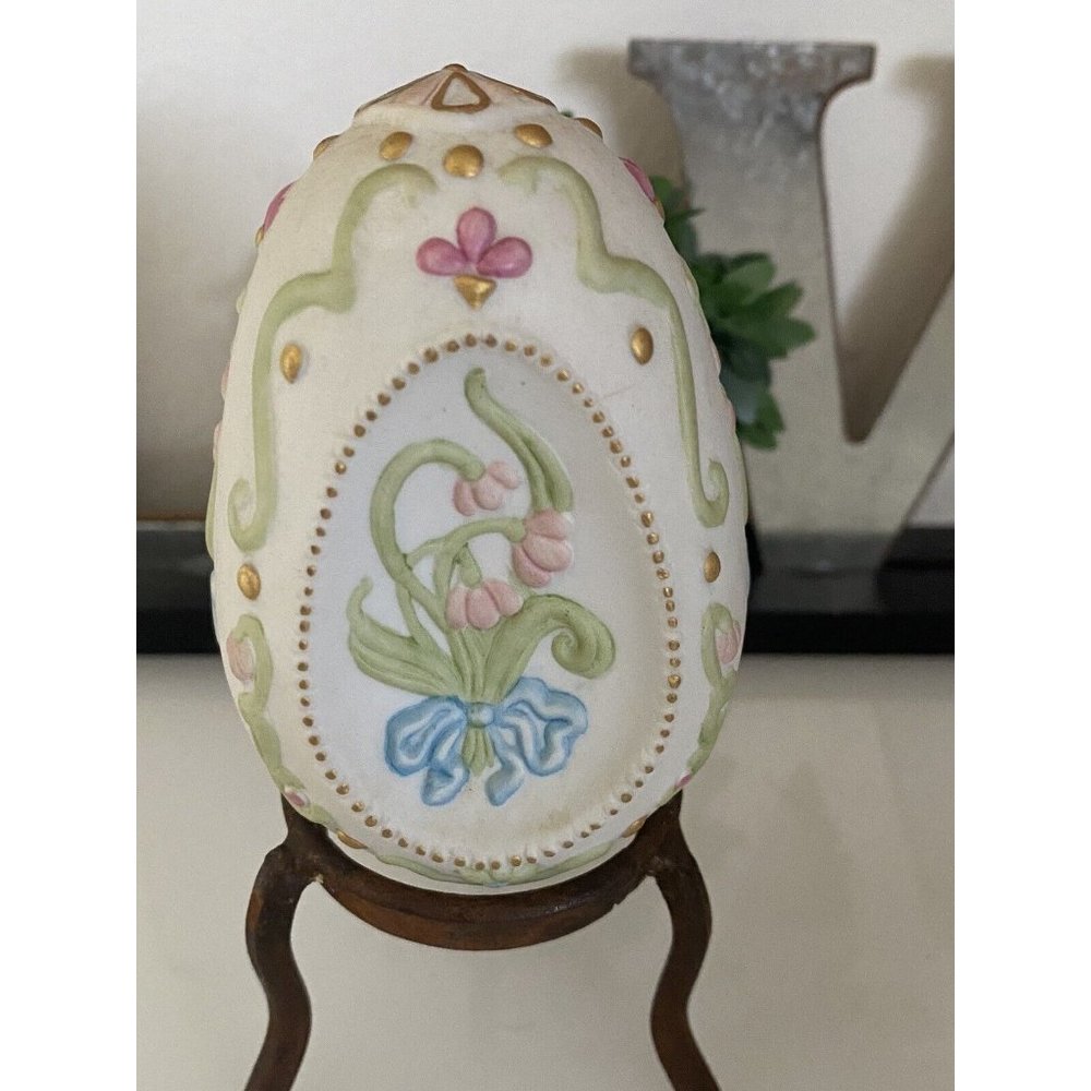 Cybis Floral Egg Franklin Mint Collectors Treasury with Stand 3" Vintage 1981‎